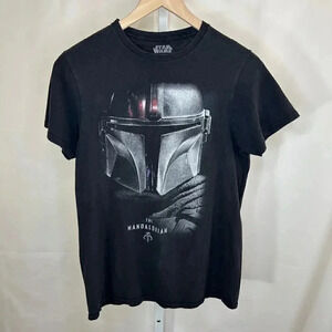 Star Wars The Mandalorian Size Small Short Sleeve Black T-shirt